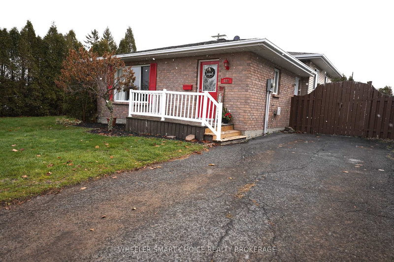 402 Cline Ave, Cornwall, K6J 5M8 | Image 3