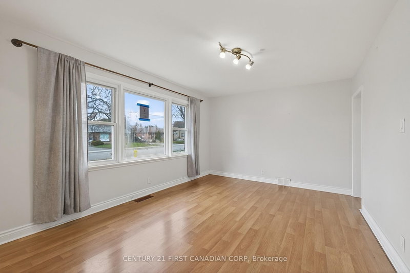 332 Manitoba St, London East, N5W 4W3 | Image 3