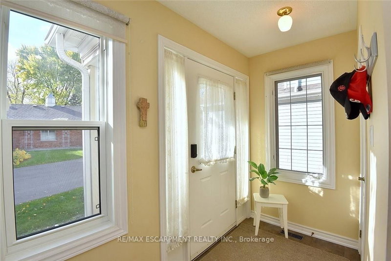 59 - 175 Fiddlers Green Rd, Hamilton, L9G 4X7 | Image 3