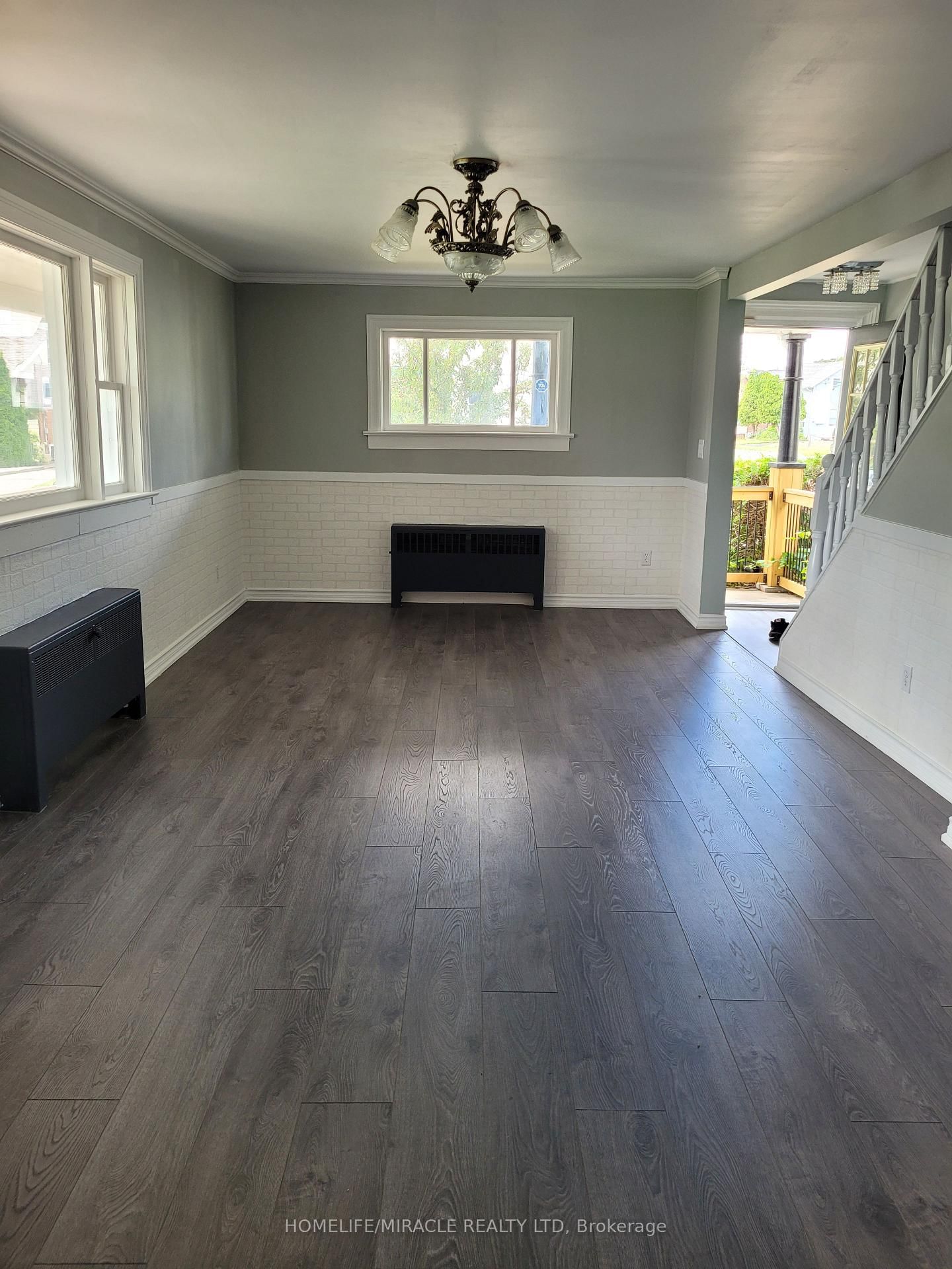 Detached House for sale at 15 Francis Street, Quinte West, Ontario, K8V 1S4 - Trenton Ward - MLS: X12572852