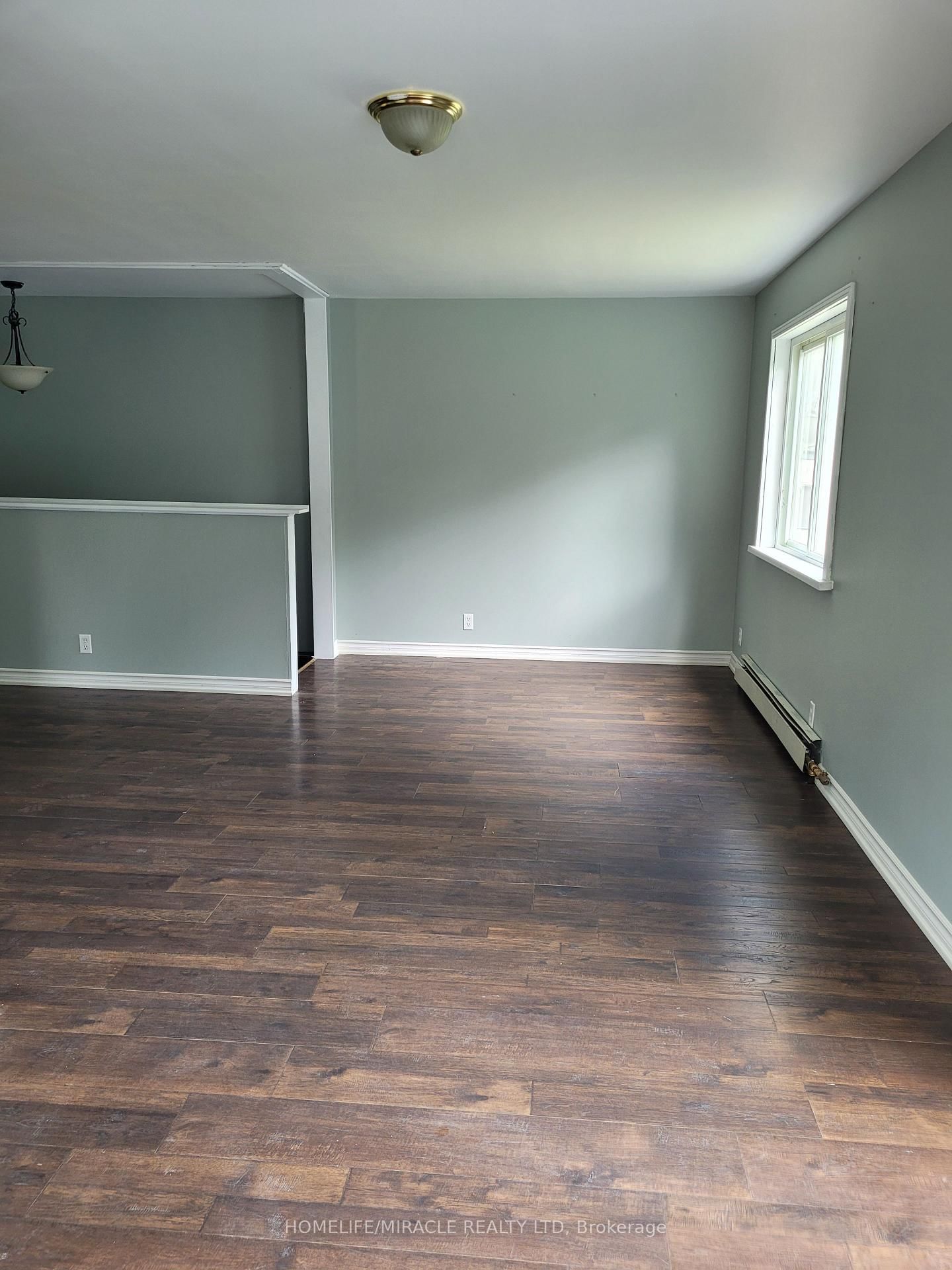 Detached House for sale at 15 Francis Street, Quinte West, Ontario, K8V 1S4 - Trenton Ward - MLS: X12572852