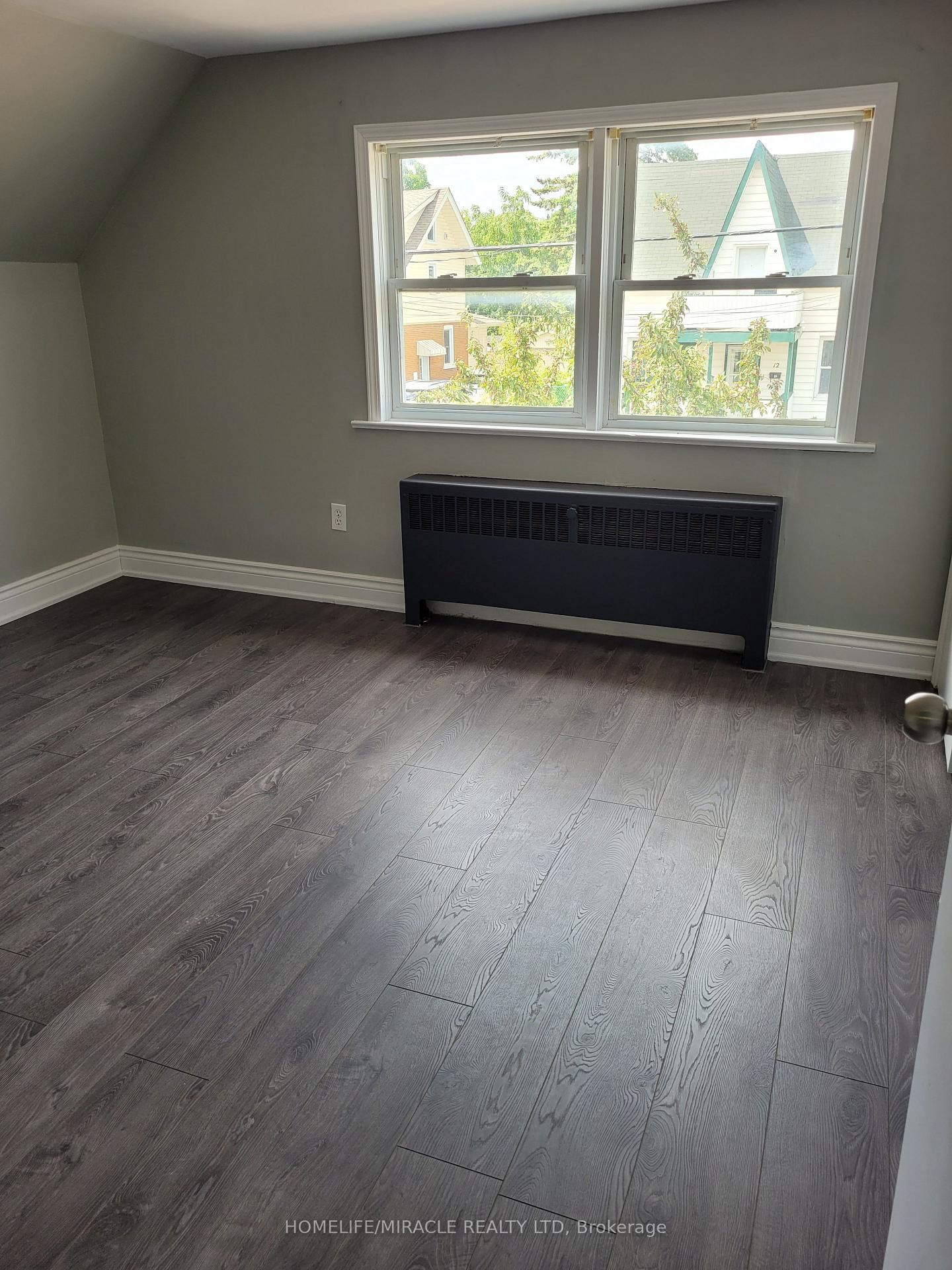 Detached House for sale at 15 Francis Street, Quinte West, Ontario, K8V 1S4 - Trenton Ward - MLS: X12572852