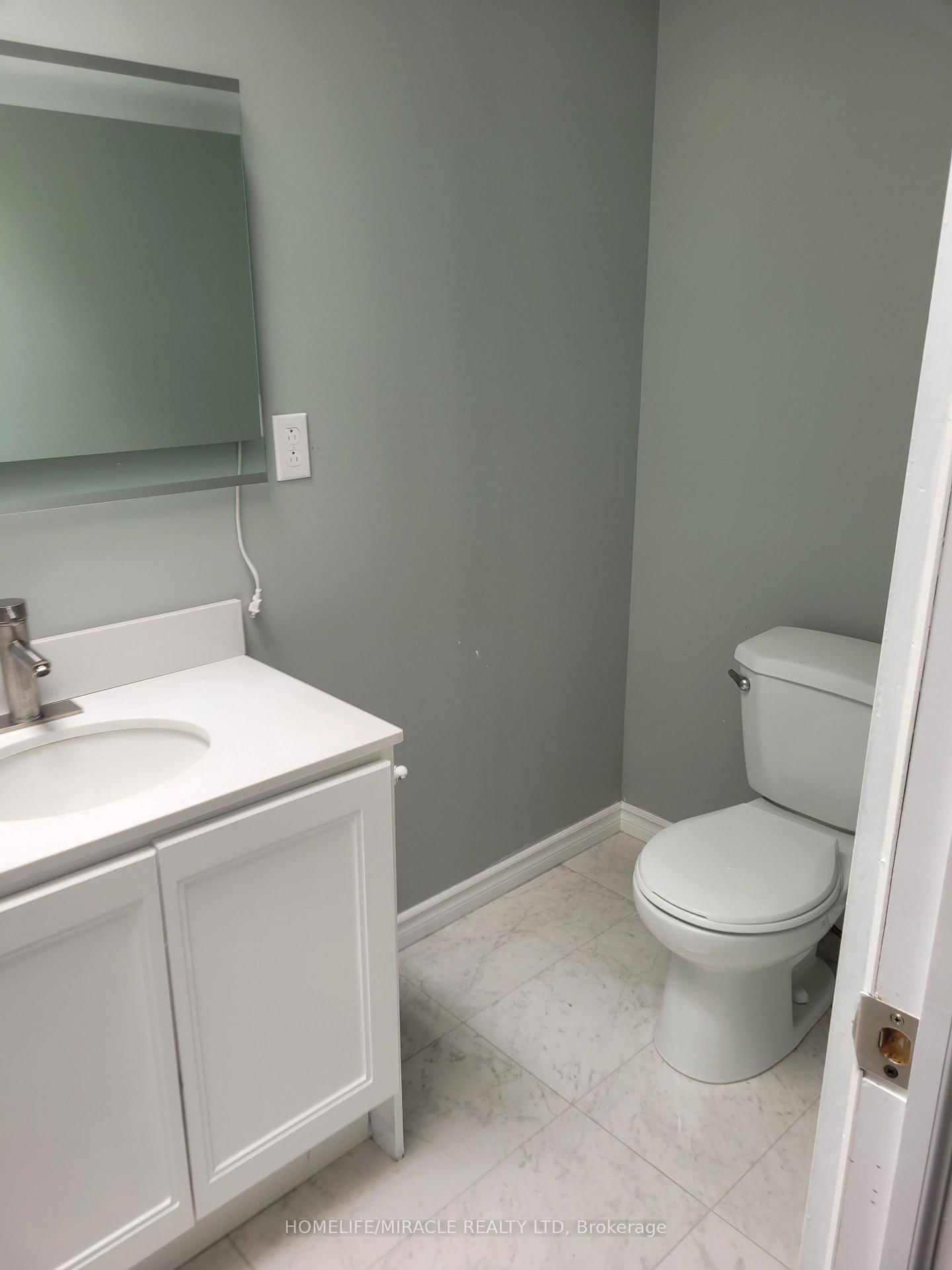 Detached House for sale at 15 Francis Street, Quinte West, Ontario, K8V 1S4 - Trenton Ward - MLS: X12572852