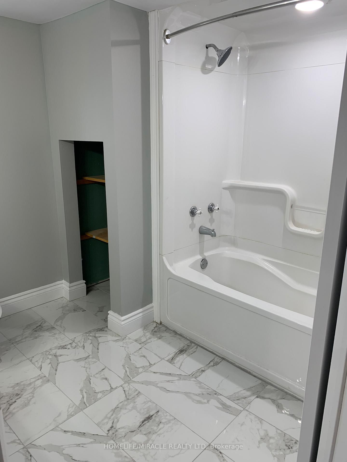 Detached House for sale at 15 Francis Street, Quinte West, Ontario, K8V 1S4 - Trenton Ward - MLS: X12572852