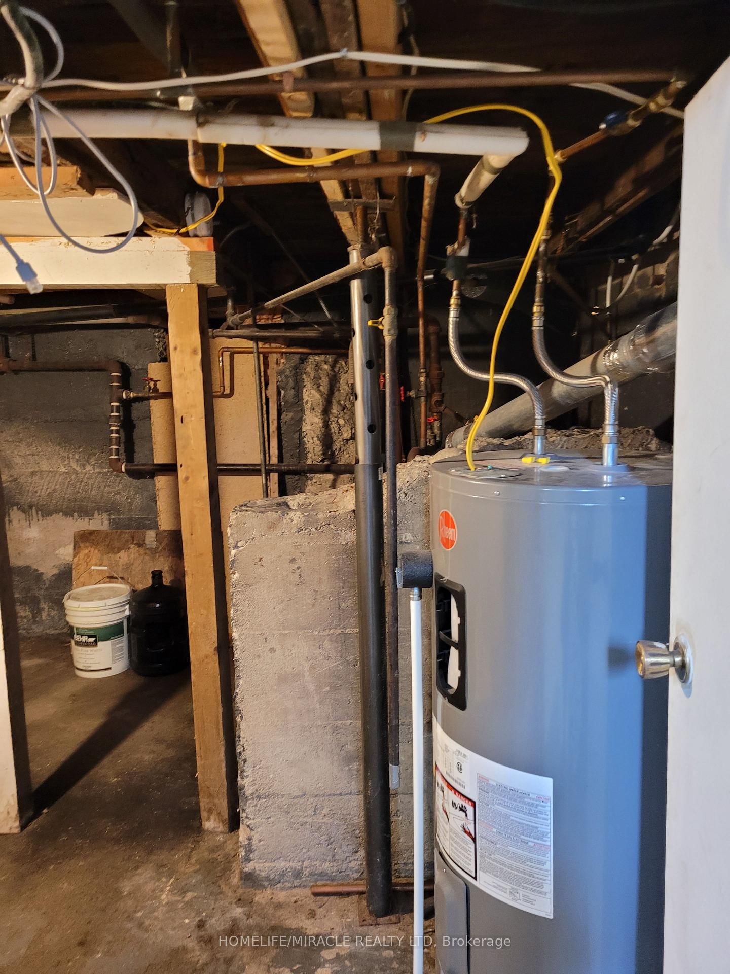 Detached House for sale at 15 Francis Street, Quinte West, Ontario, K8V 1S4 - Trenton Ward - MLS: X12572852