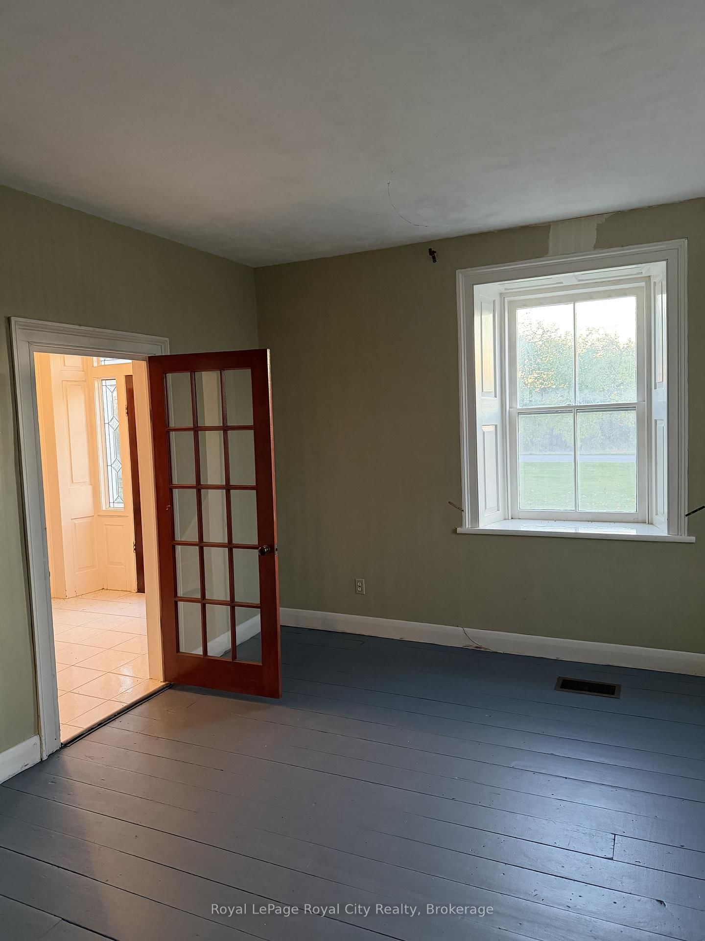 264 Crawley Road - Photo 12