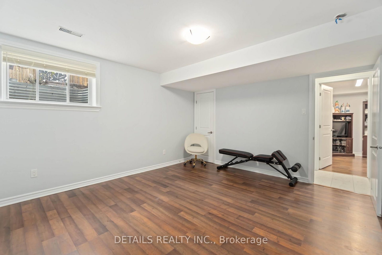 259 Merrithew Street W - Photo 25