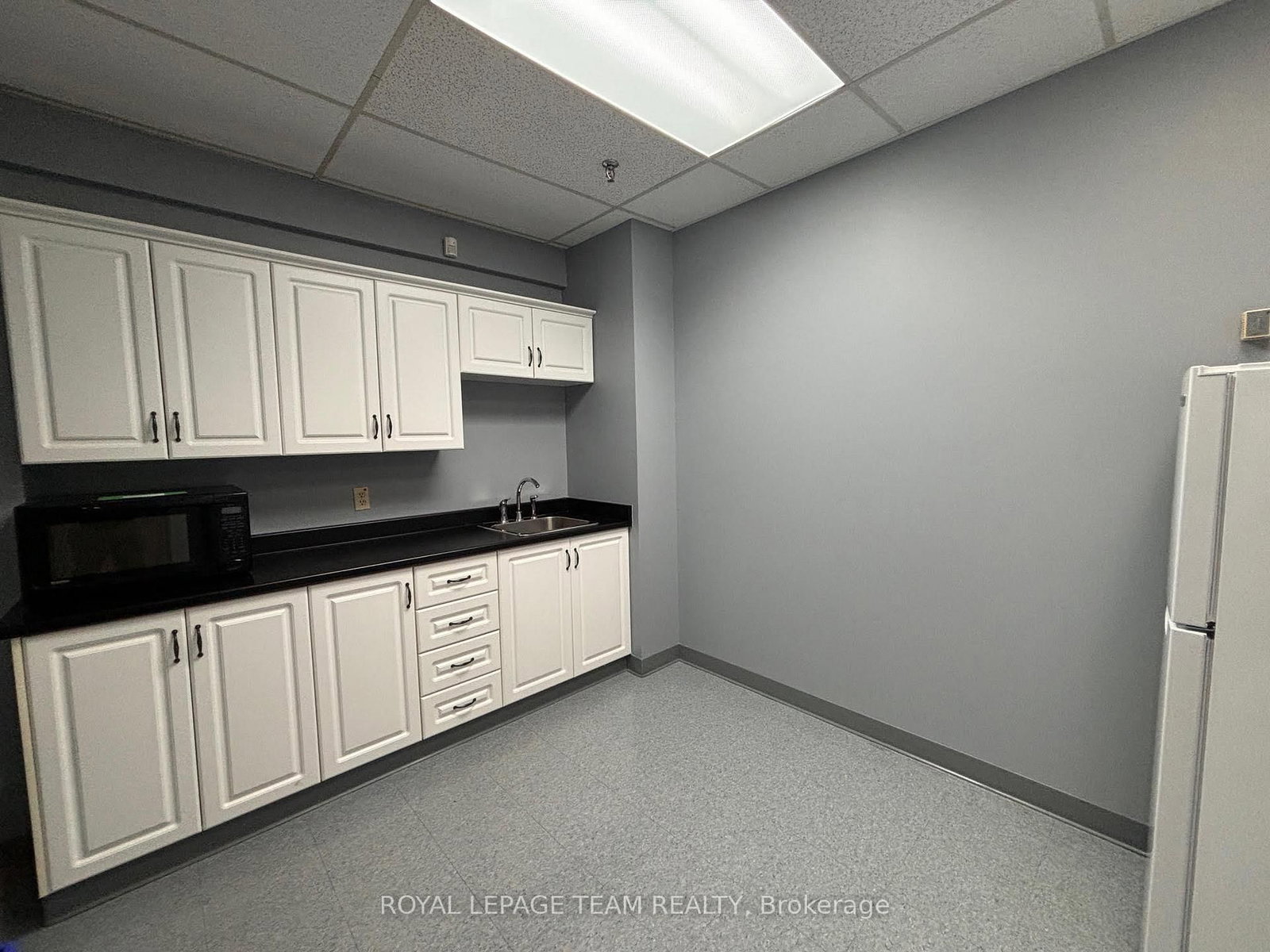 1701 Woodward Drive, Unit LL22 - Photo 11