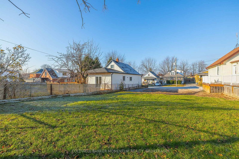 62 Patricia St, Thorold, L2V 3W1 | Image 3