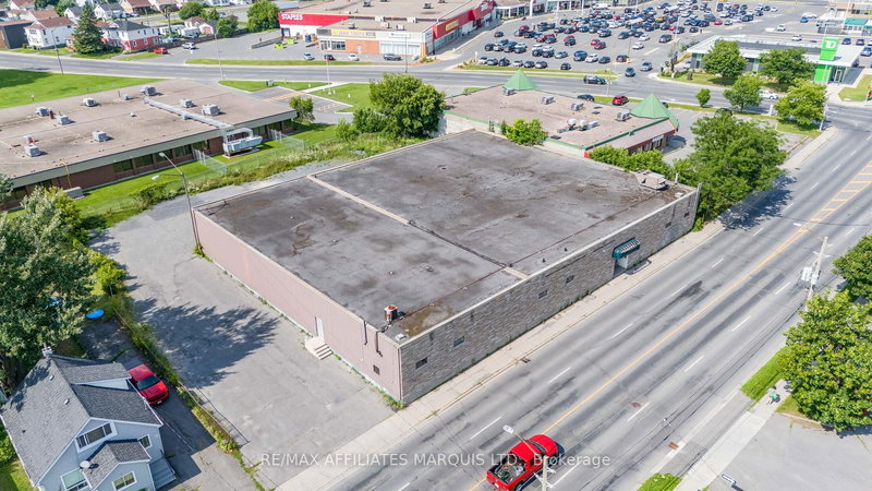 71 Ninth St W, Cornwall, K6J 3A4 | Image 3