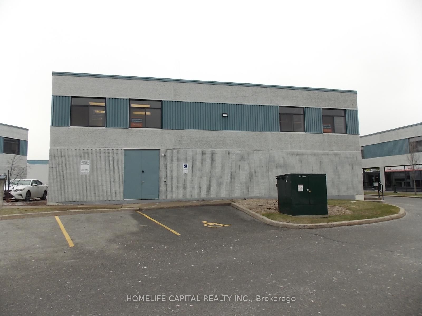 2212 Gladwin Crescent, Unit E1 - Upper Level - Photo 12