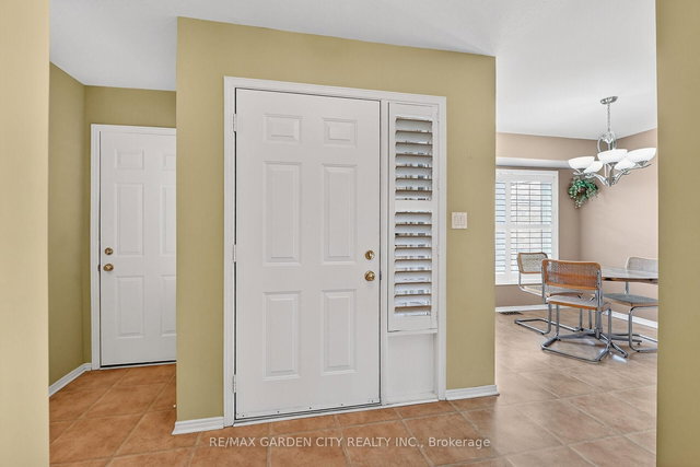 39 - 121 Glen Morris Dr. Drive E