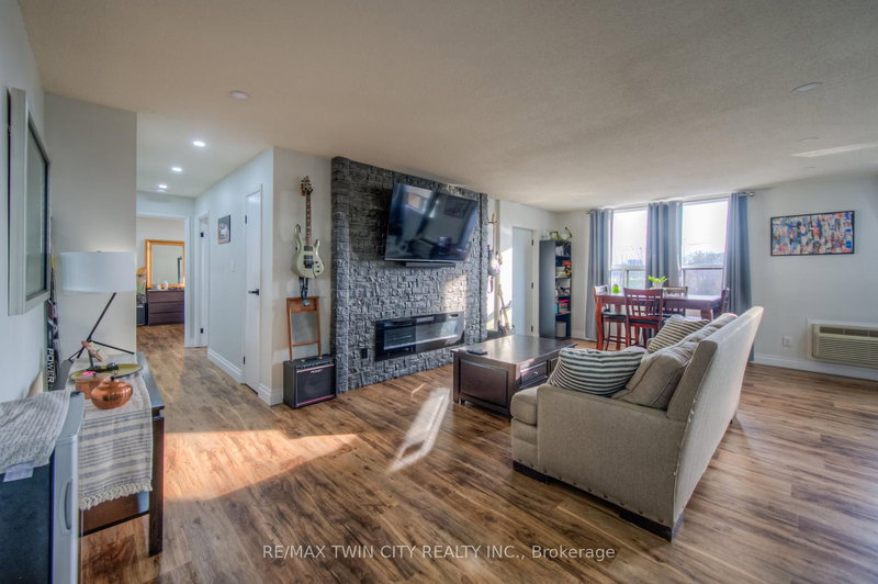 410 - 185 Kehl St, Kitchener, N2M 5B9 | Image 2