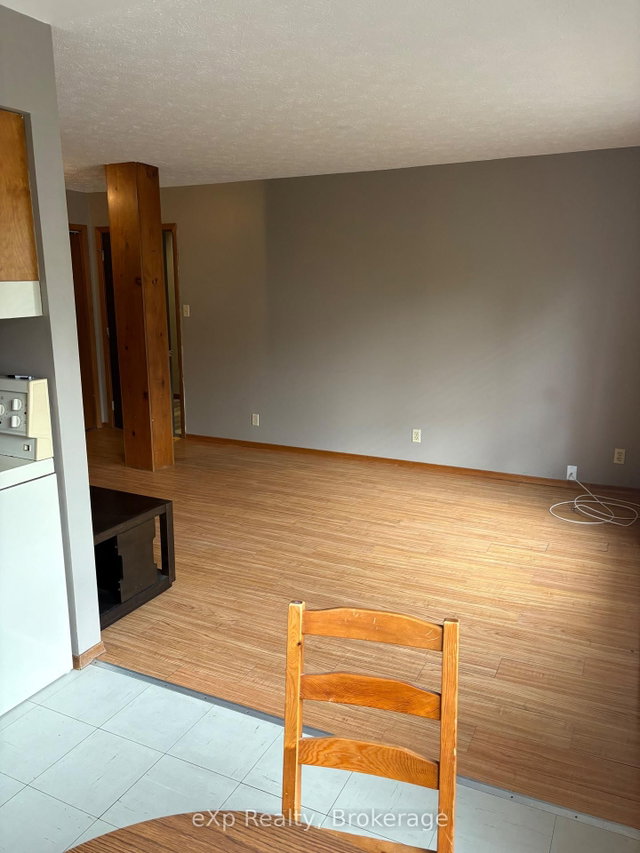 1 - 28 Absalom Street W