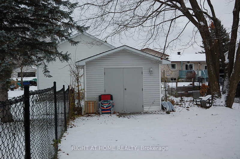 937 Morris St, Clarence-Rockland, K4K 1N1 | Image 2