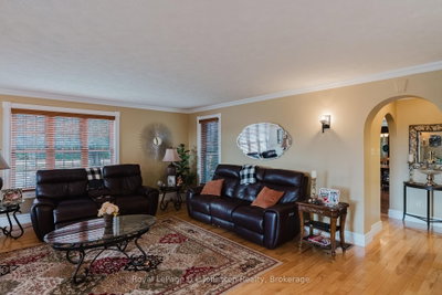 496 Spence Street — more photos