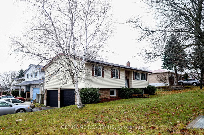 85 High Acres Cres, Kitchener, N2N 2S3 | Image 3