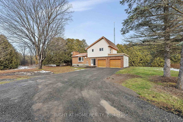 1864 Manotick Station Road