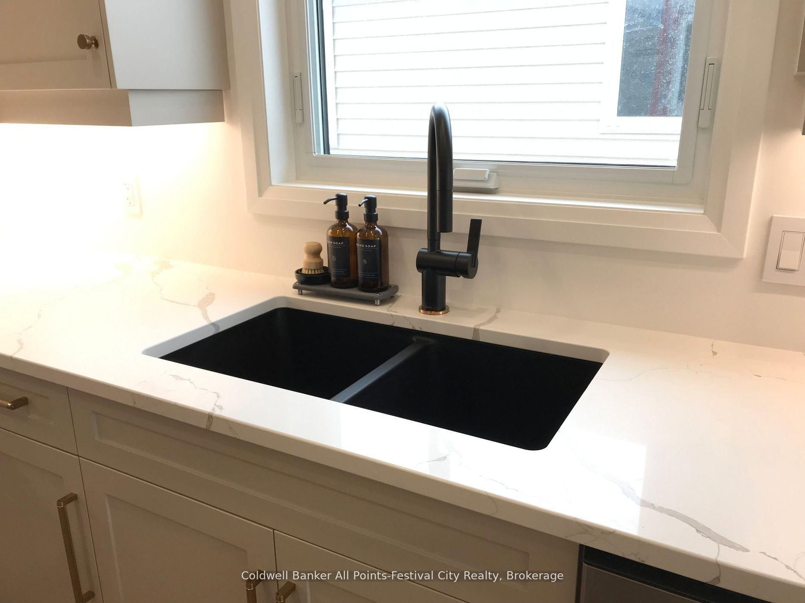 Semi-Detached House for sale at 169 Wimpole Street, West Perth, Ontario, N0K 1N0 - Mitchell - MLS: X12578712