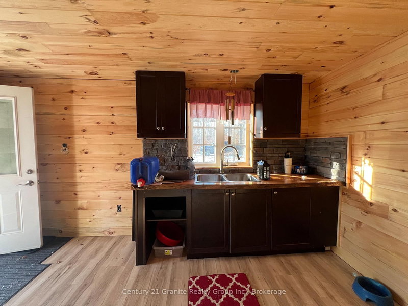 00 Ross Tr, Dysart et al, K0M 1S0 | Image 2