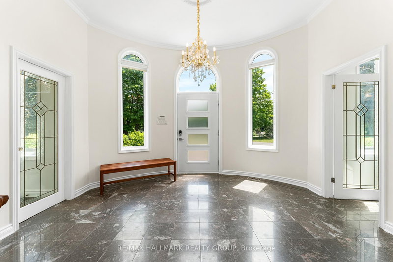 5749 Knights Dr, Ottawa, K4M 1K2 | Image 2