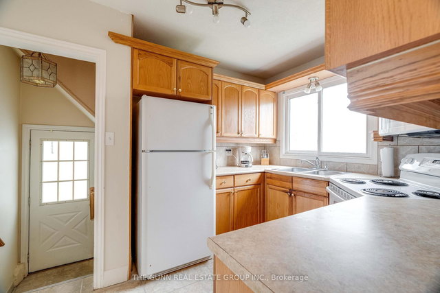 118 St Julien Street W