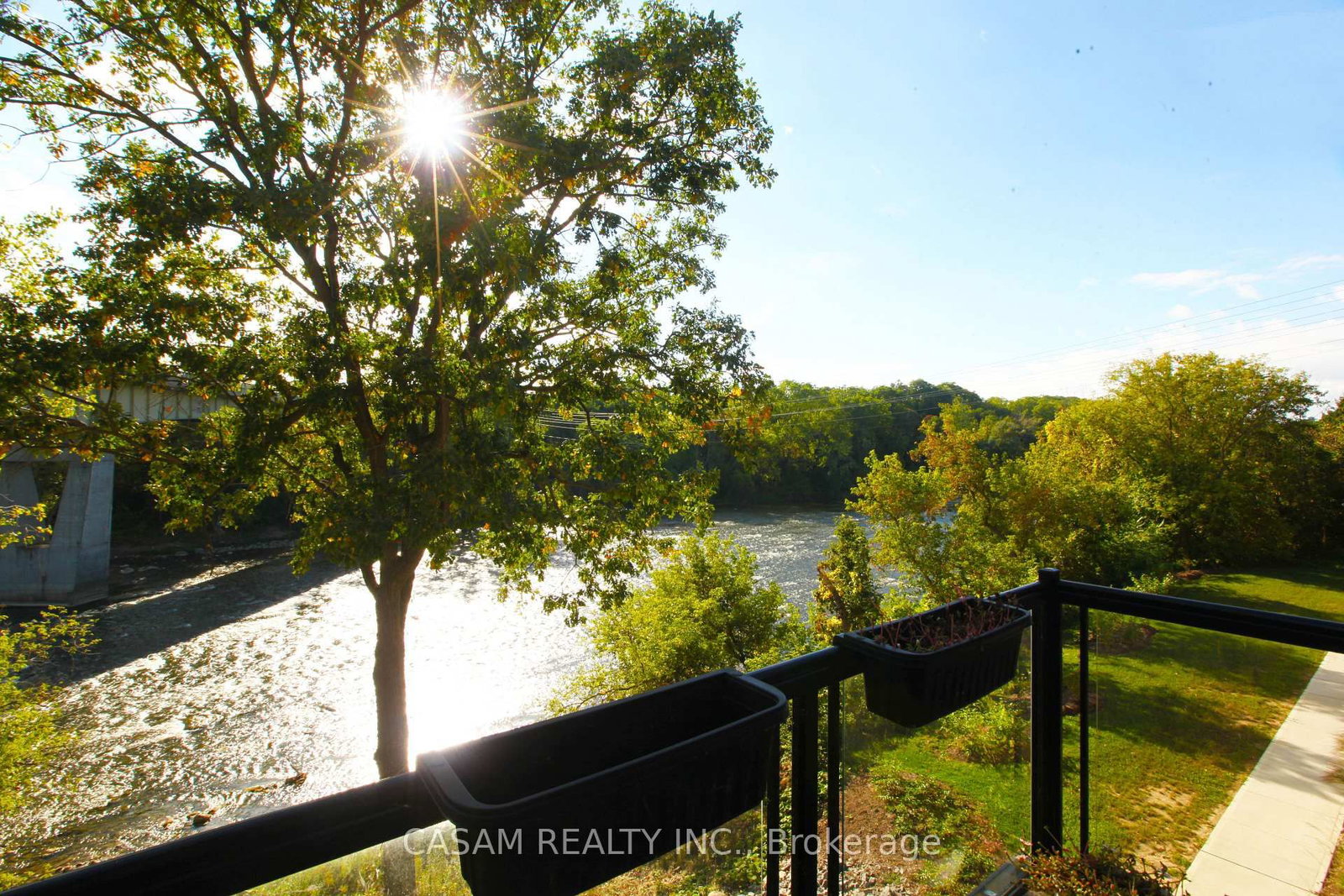 Townhouse for sale at 10-2 Willow Street, Brant, Ontario, N3L 0K7 - Paris - MLS: X12581964