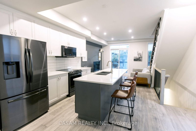 10 - 2 Willow St N, Brant, N3L 0K7 | Image 2