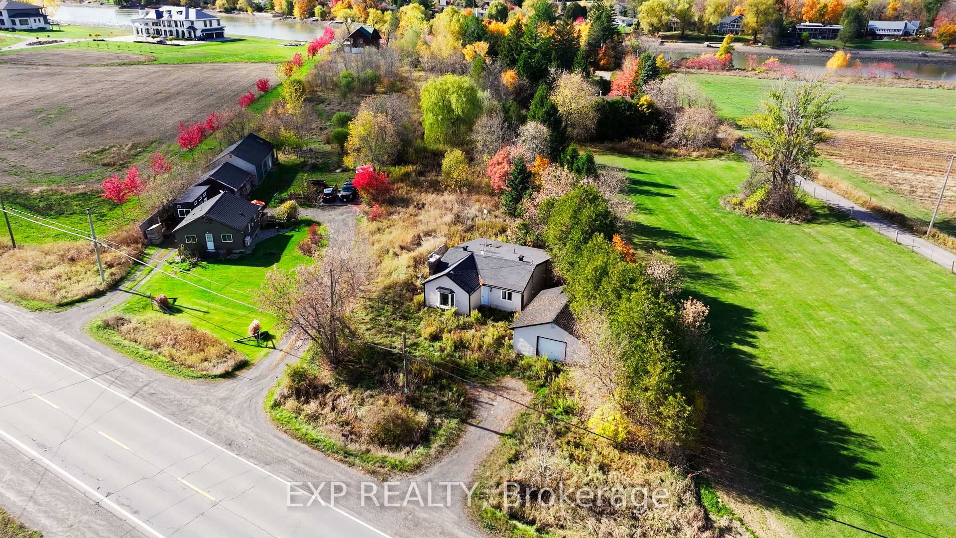 458 River Road, Ottawa, ON