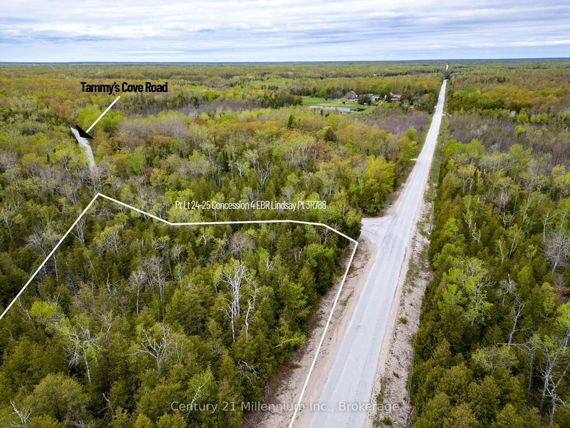 PT LT 24-25 CON 4 EBR, Northern Bruce Peninsula, N0H 1W0 | Image 3