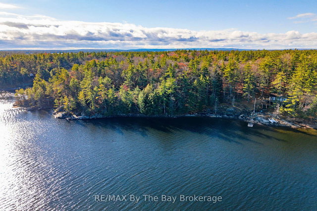 3220 Is 1810 / Bone Is