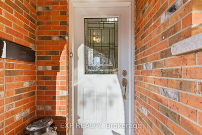 510 1/2 Niagara Street — photo 3
