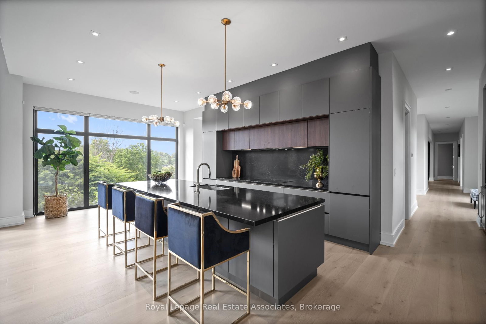 Detached House for sale at 2 River Road, Brant, Ontario, N3T 0N2 - Brantford Twp - MLS: X12583504