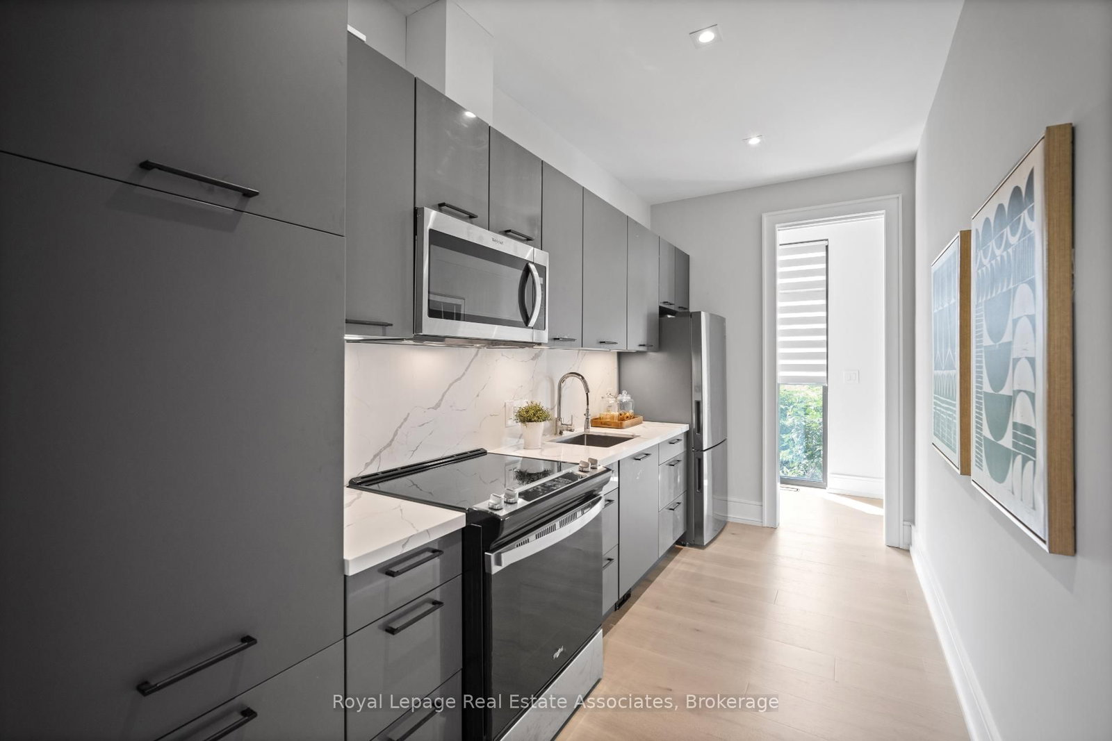 Detached House for sale at 2 River Road, Brant, Ontario, N3T 0N2 - Brantford Twp - MLS: X12583504