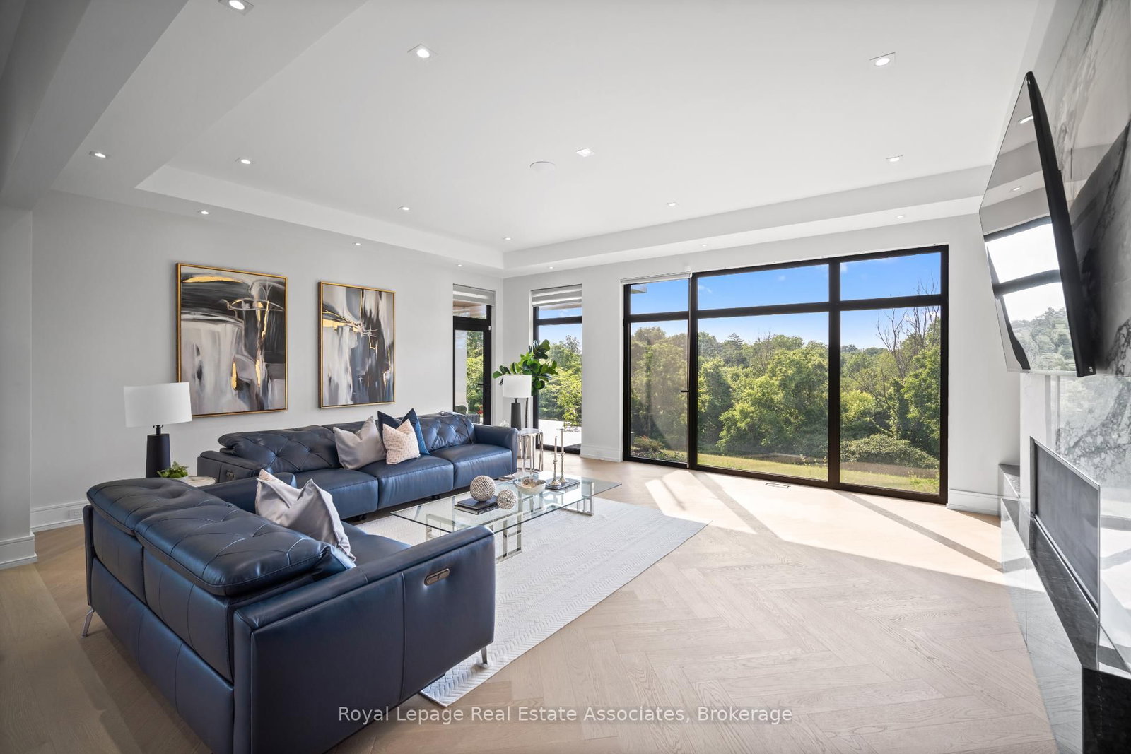 Detached House for sale at 2 River Road, Brant, Ontario, N3T 0N2 - Brantford Twp - MLS: X12583504