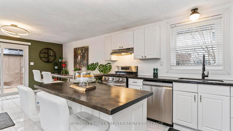 10 1/2 Naama St, St. Thomas, N5R 1X4 | Image 2