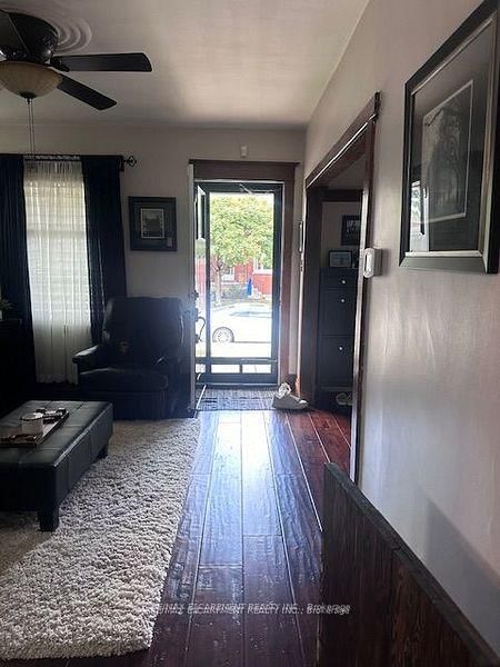 84 Barons Ave N, Hamilton, L8H 5A4 | Image 3