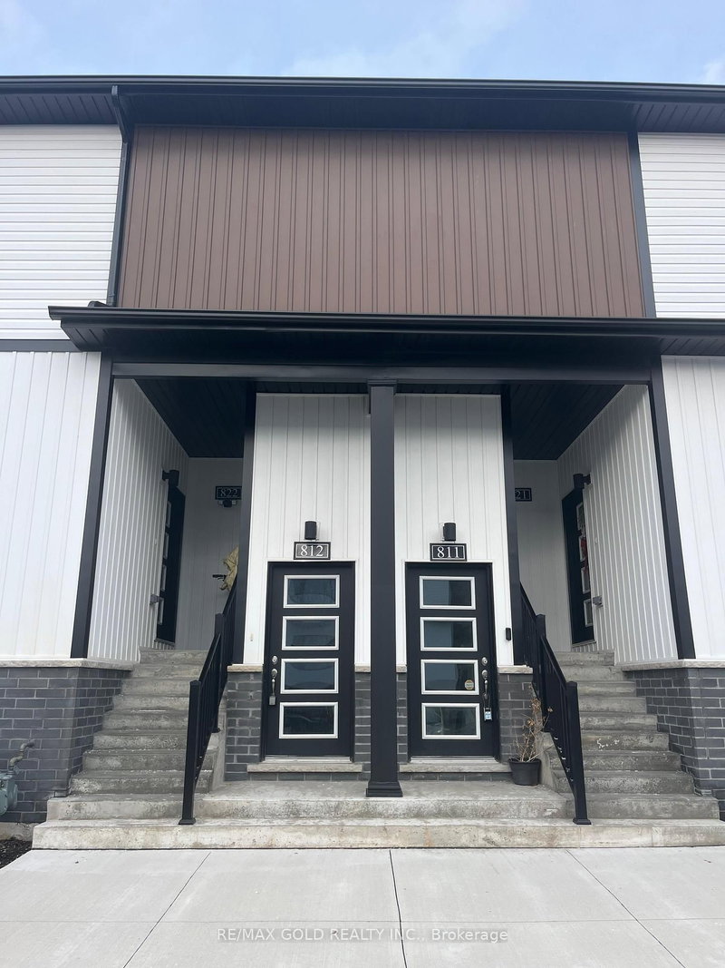 812 - 4263 Fourth Ave, Niagara Falls, L2E 0C3 | Image 2