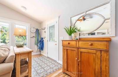 9 Mountview Avenue — more photos