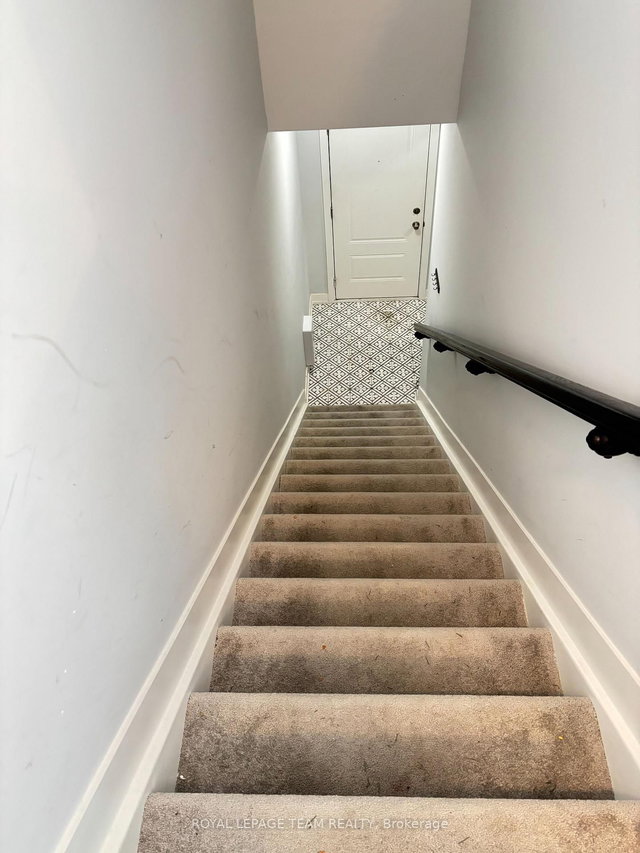 54 - 747 Chromite Private