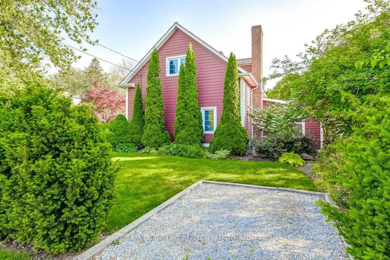 12 CENTRE St, Niagara-on-the-Lake, L0S 1J0 | Image 3