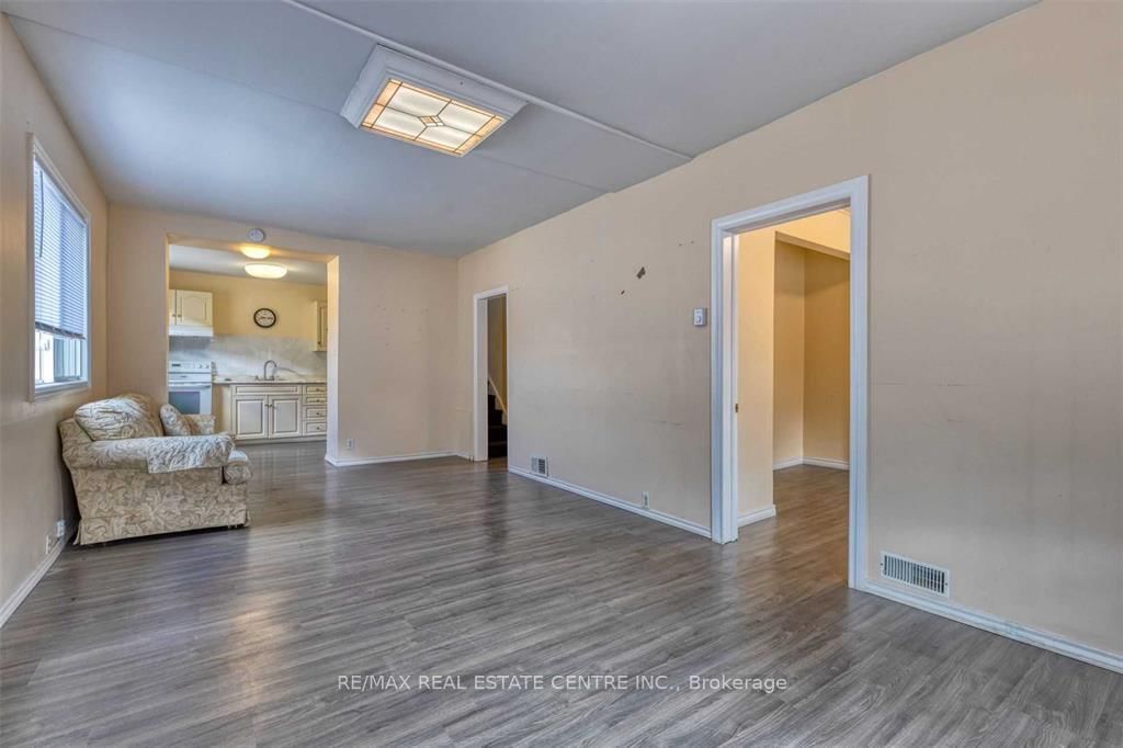 5145 Kitchener Street, Unit Main / Front Unit - Photo 5