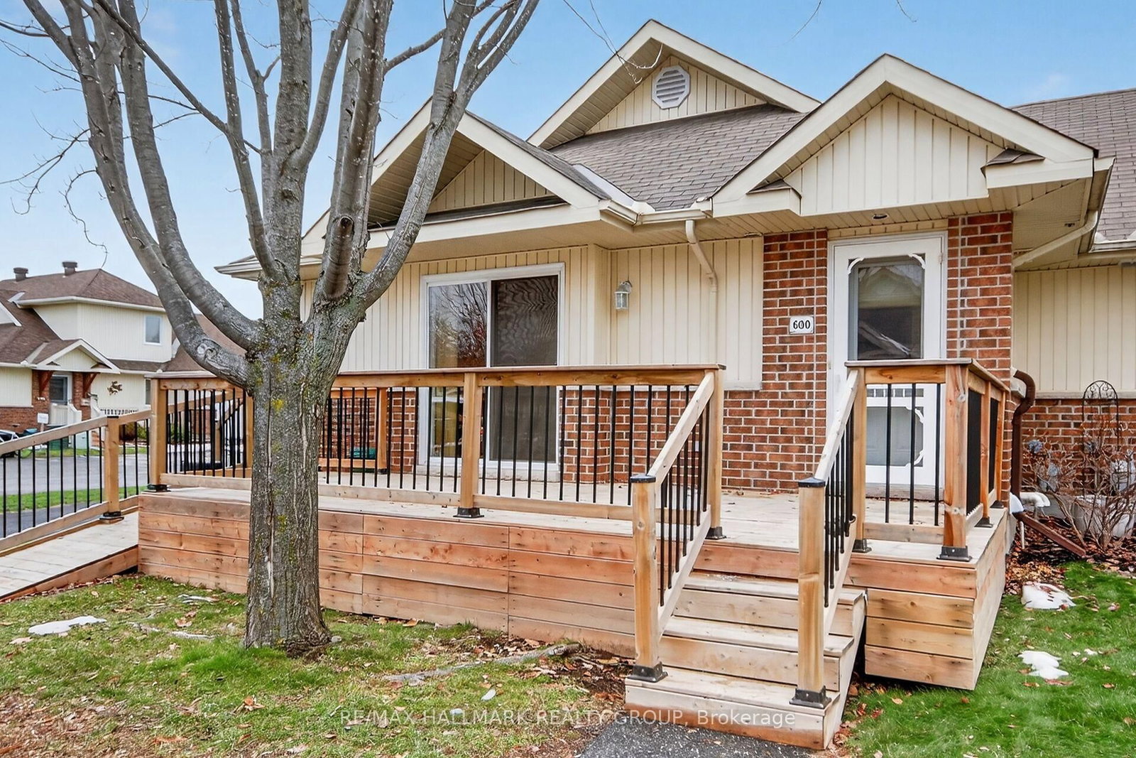 600 Sunbeam Private • Richmond, ON photo 1