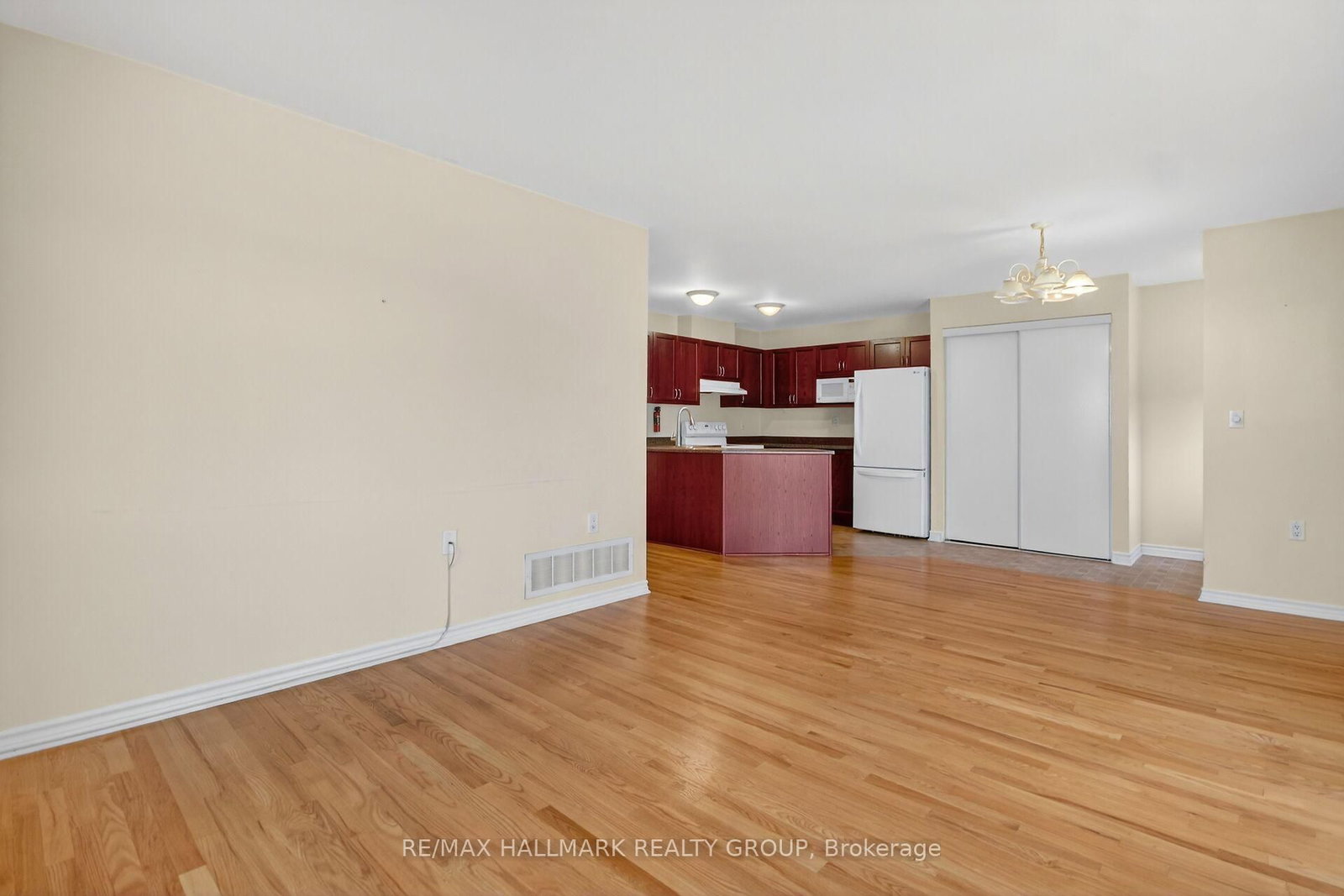 600 Sunbeam Private • Richmond, ON photo 20
