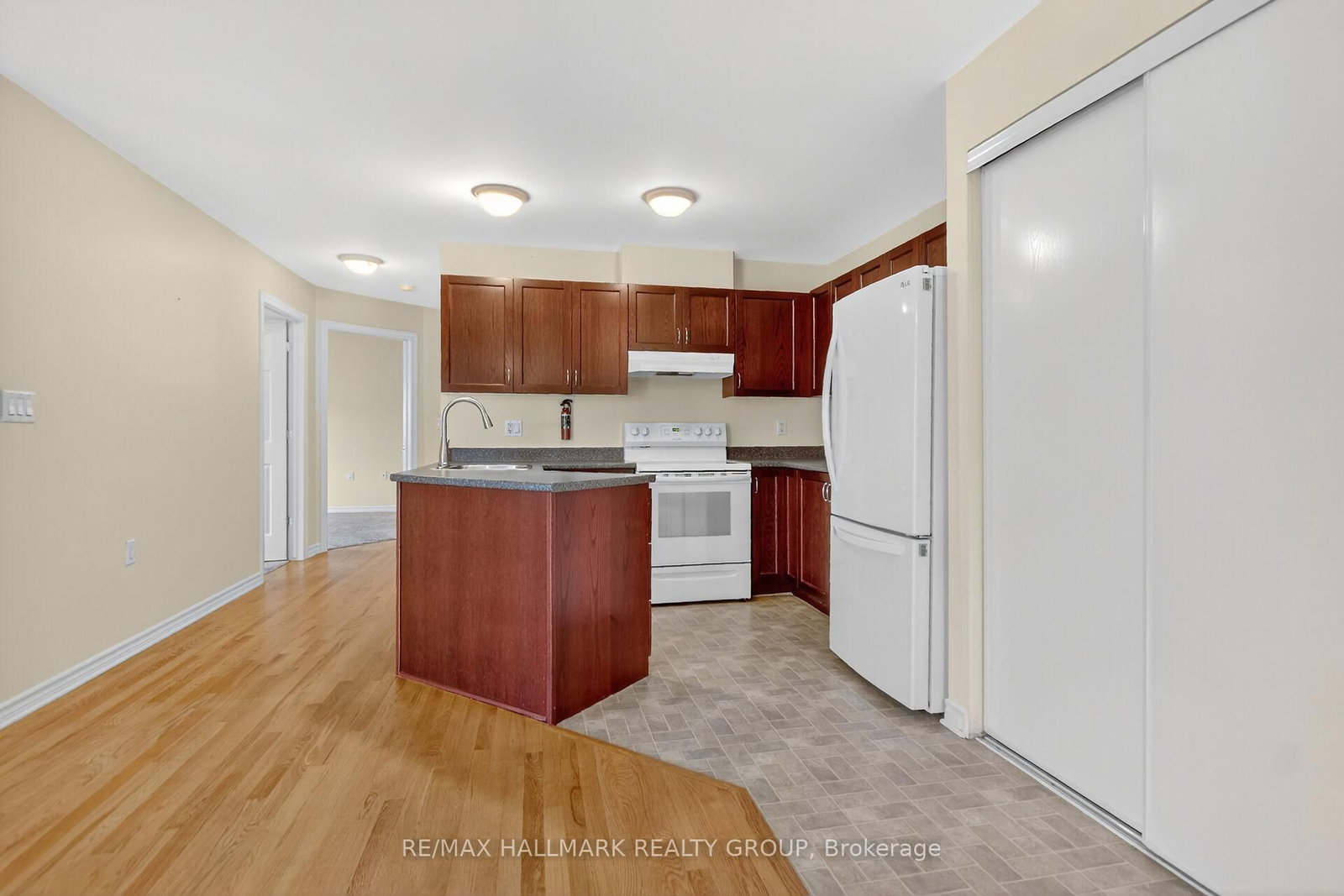 600 Sunbeam Private • Richmond, ON photo 23