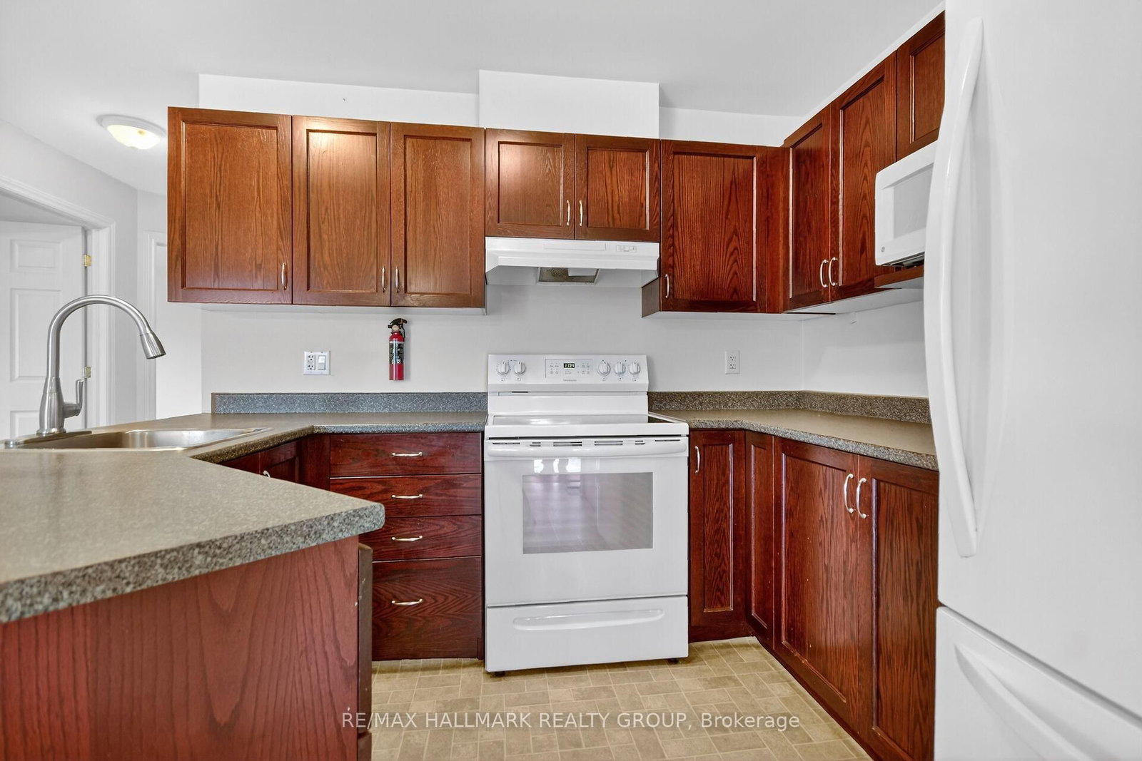 600 Sunbeam Private • Richmond, ON photo 25
