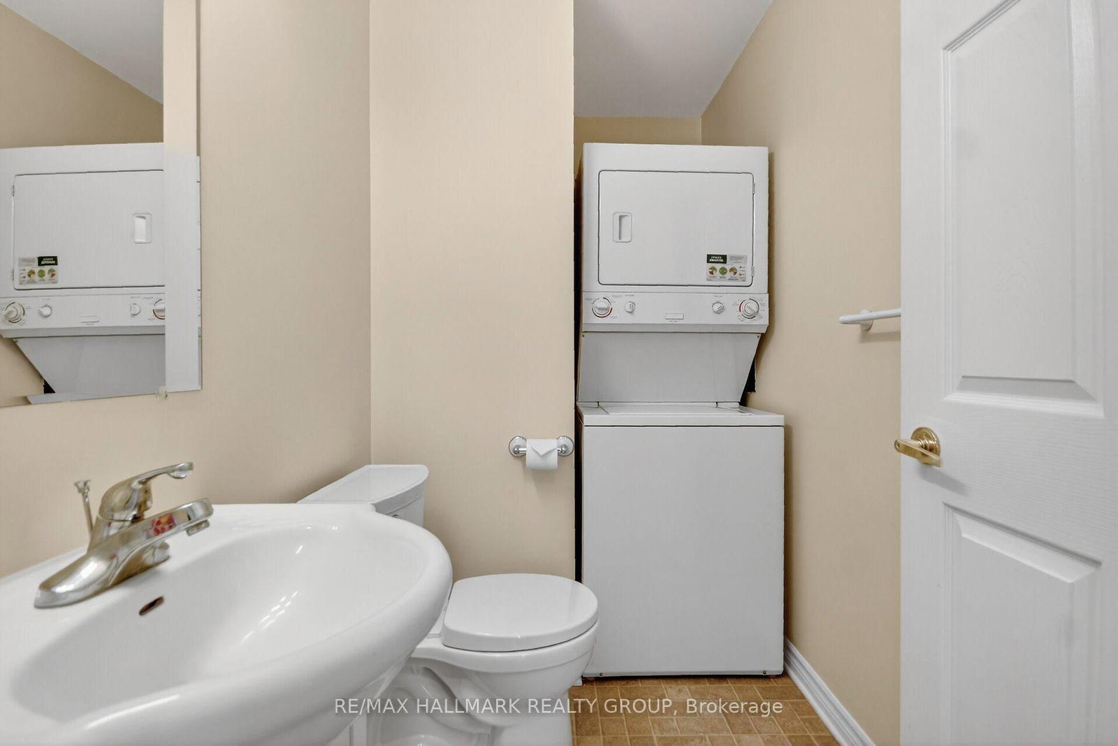 600 Sunbeam Private • Richmond, ON photo 27