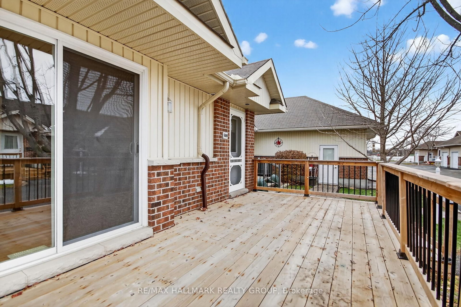 600 Sunbeam Private • Richmond, ON photo 4
