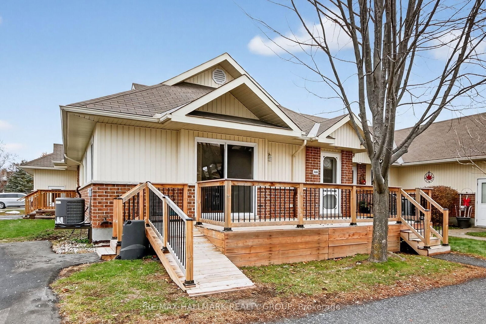 600 Sunbeam Private • Richmond, ON photo 6