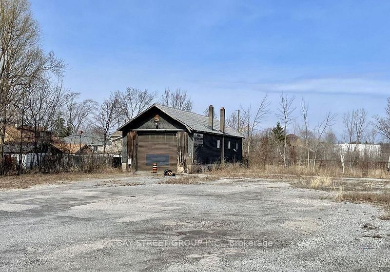 1 Drew St, Welland, L3C 5H8 | Image 3